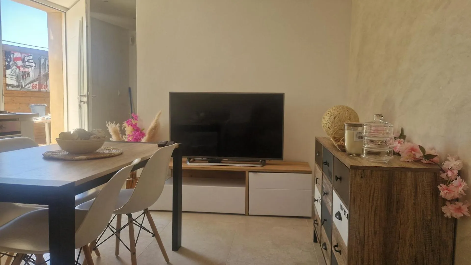 Apartment Les Pins De Palama Marseille France